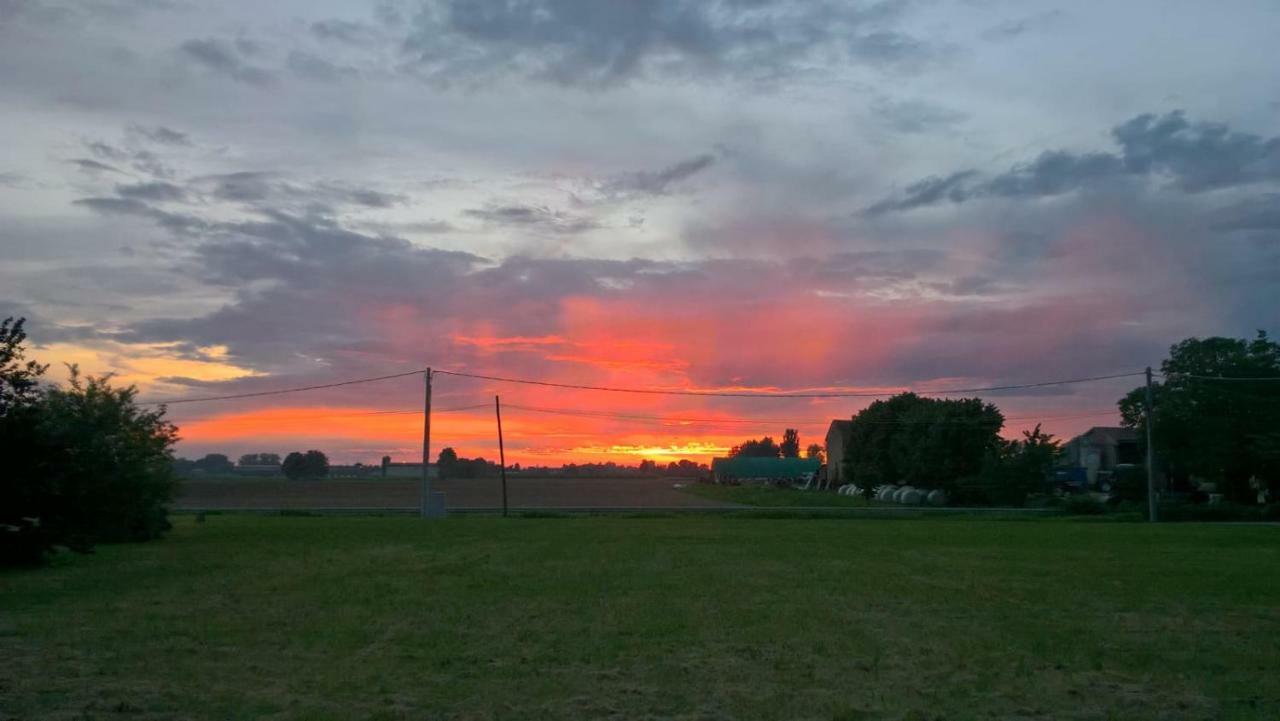 Agriturismo Cipolli E Podo Corte Carlini Mantova Exteriör bild